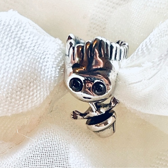 🌱 NWOT Groot Charm – Guardians of the Galaxy ✨ - Picture 1 of 13